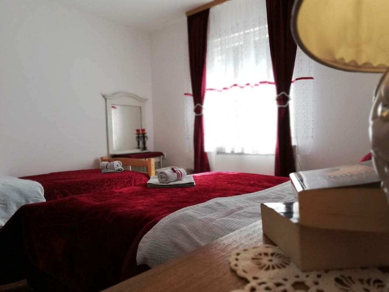 Turisticki Kompleks - Montana Тьентиште Экстерьер фото